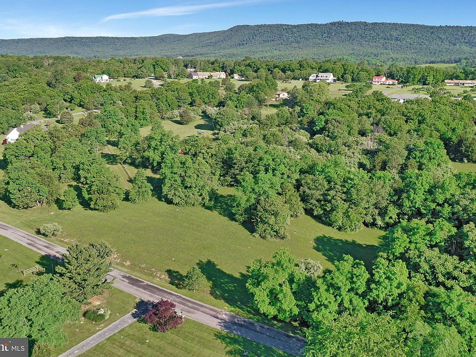 1st image of Fairview Cir