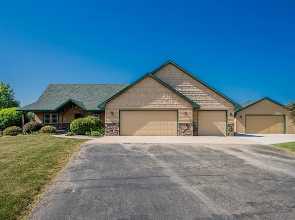 4159 Mission Meadows Trl, Oshkosh, WI 54904