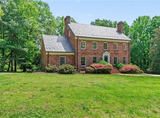 815 Hillcrest Dr, High Point, NC 27262