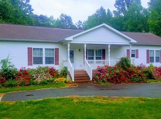 515 Coopers Landing Rd, Heathsville, VA 22473