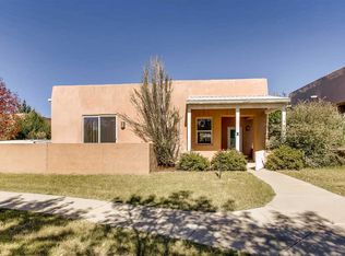 4 Torch Flower Ct, Santa Fe, NM 87508