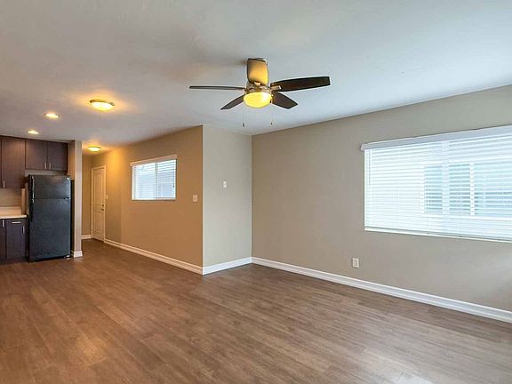 4th image of 4153-4159 Euclid Ave #4159-4