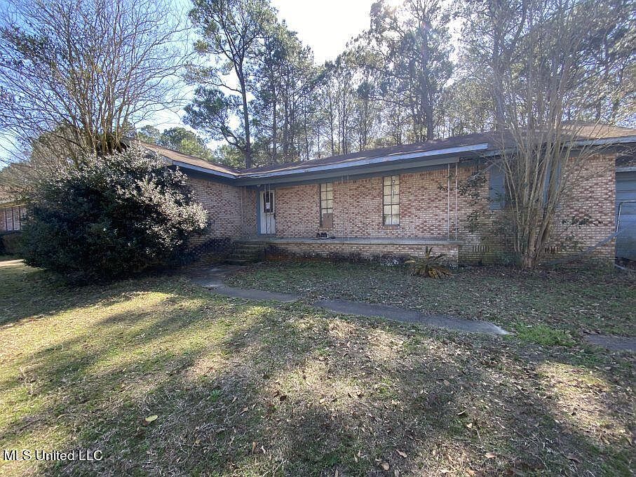 1721 Westgate Pkwy, Gautier, MS 39553 Zillow