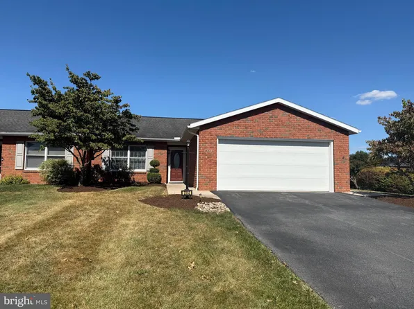 2353 McCleary Dr, Chambersburg, PA 17201