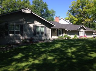 610 Kenilworth Ln, Ballwin, MO