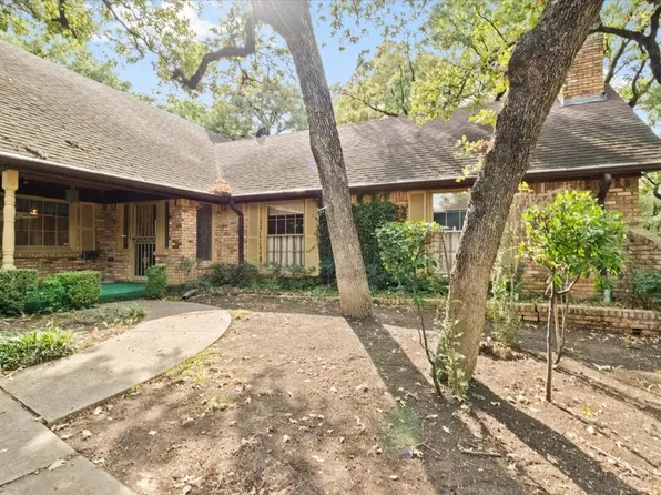 5804 Azteca Dr, Fort Worth, TX 76112