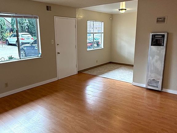 3rd image of 580 Vernon St #2