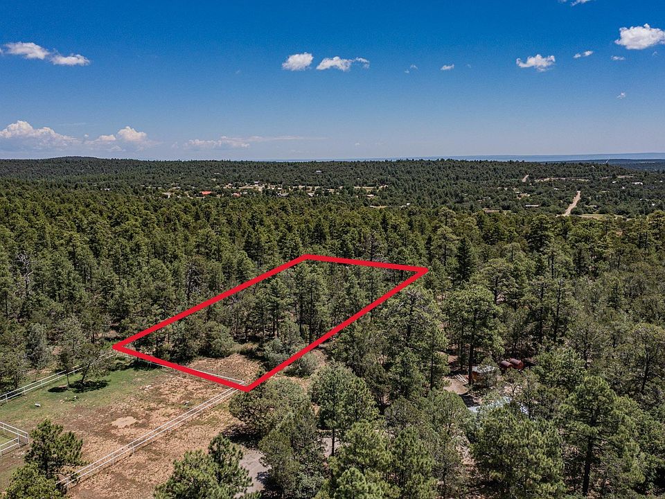 1st image of 26 Bobolink Ln