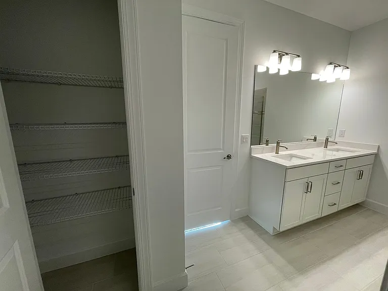 4101 Sonoma Oaks Cir — Photo 26