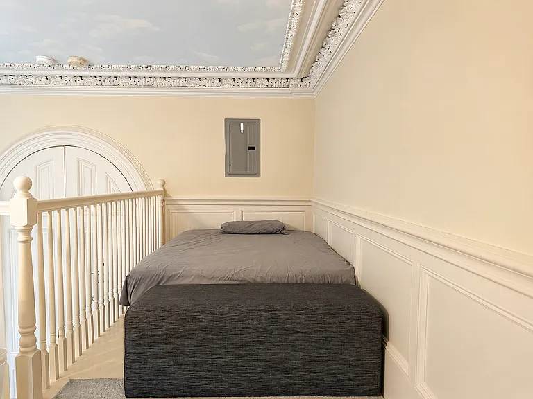 105 Beacon St #4 — Photo 5