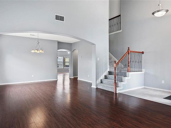 3rd image of 13205 Poppy Hill Ln