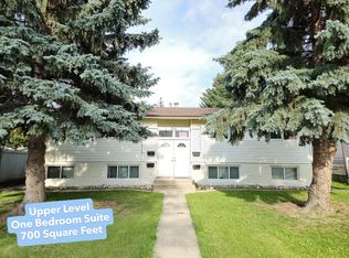 8741 152nd St NW #3, Edmonton, AB T5R1L9