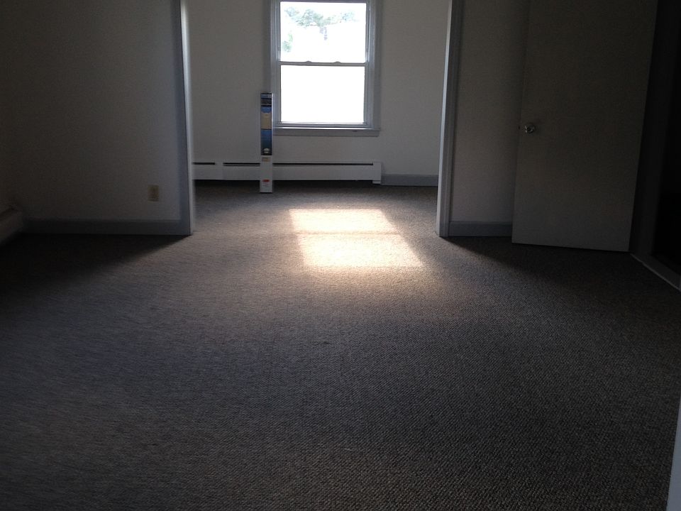 Living room/front foyer