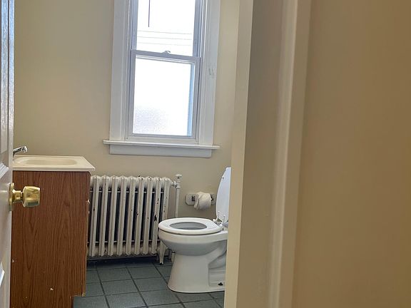 5th image of 3601 Meridian St Floor 2
