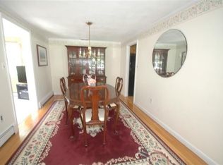 4 Sandybrook Cir, Andover, MA 01810