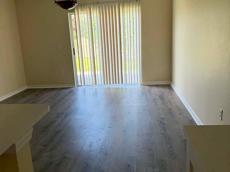 11283 Wyndham Hollow Ln — Photo 6