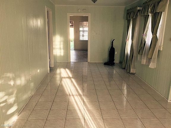 3rd image of 485 Ramos Ave