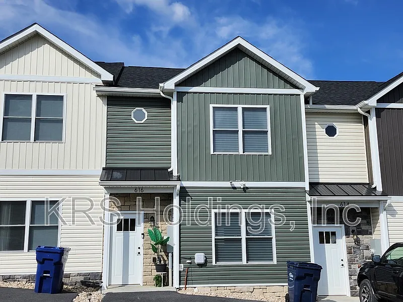 616 Zephyr Dr