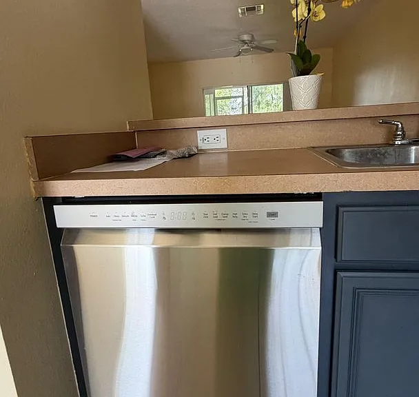 2912 Woodlands Park Ct — Photo 8