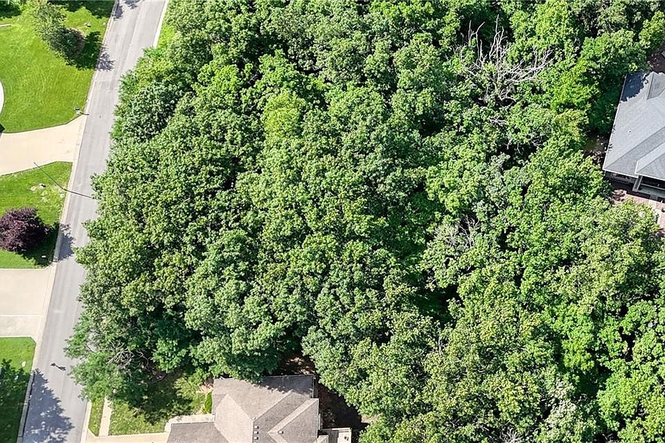 1st image of 913 Cheatham Ct