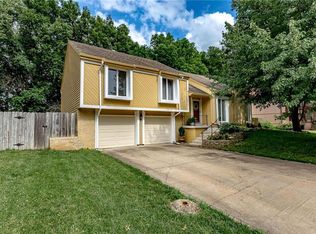 6111 Mullen Rd, Shawnee, KS 66216