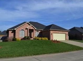 3708 Cambridge Dr, Hurricane, WV 25526