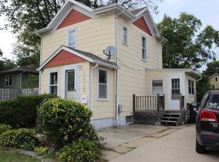 1415 W 4th St, Cedar Falls, IA 50613