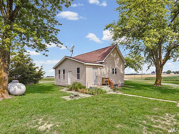 4th image of 3914 New Church Rd