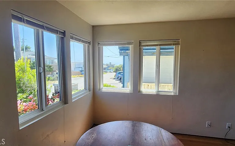 265 Chatham Ln — Photo 14
