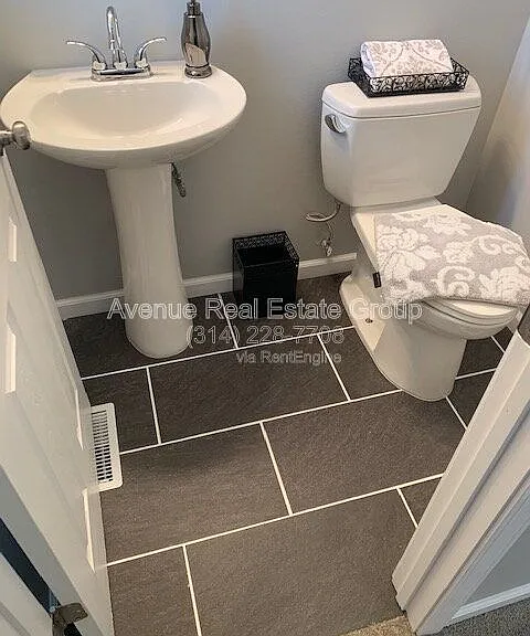45 Radford Dr — Photo 29