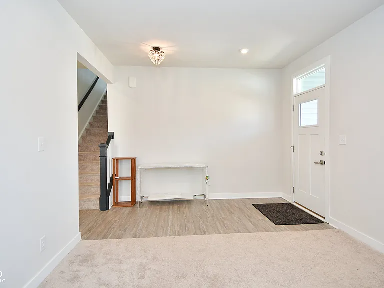 379 Gathering Ln — Photo 5