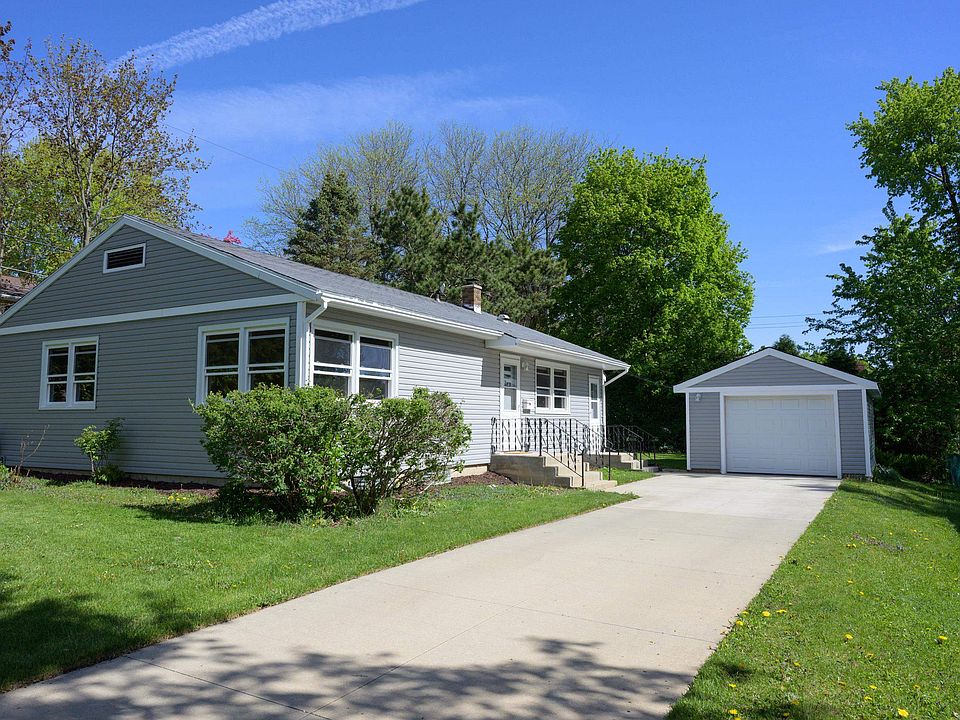 1st image of 122 Gary Ct