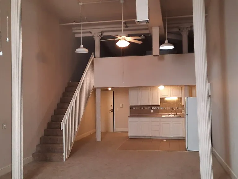 224 N 4th St #303 — Photo 1