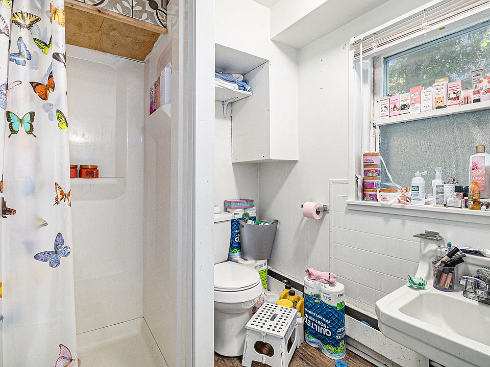 1st image of 1020 W Huron St APT 1