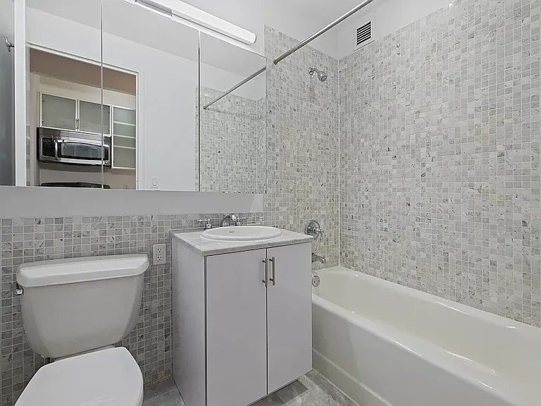 37 Wall St #16-H — Photo 4