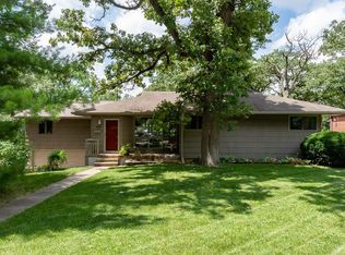 900 59th St, Des Moines, IA 50312