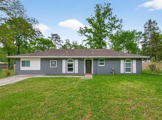 10720 Royal Forest Dr, Conroe, TX 77303
