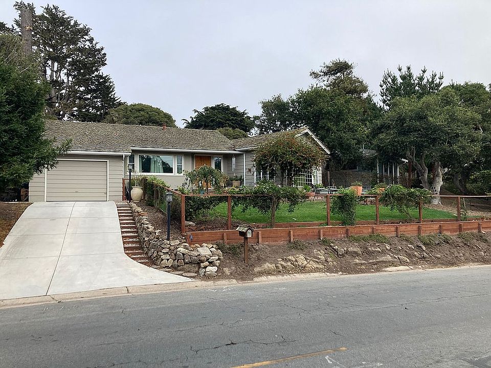 2nd image of 879 Seventeen Mile Dr