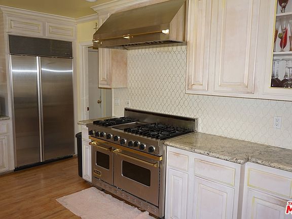5th image of 3941 Don Felipe Dr