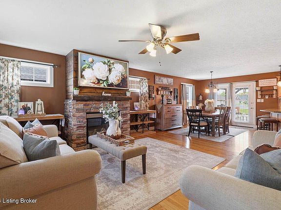 4th image of 236 Bentwood Dr