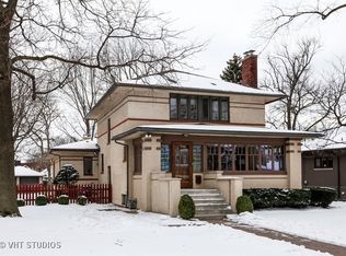 225 Lawton Rd, Riverside, IL 60546