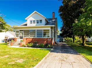 2382 Ottawa River Rd, Toledo, OH 43611