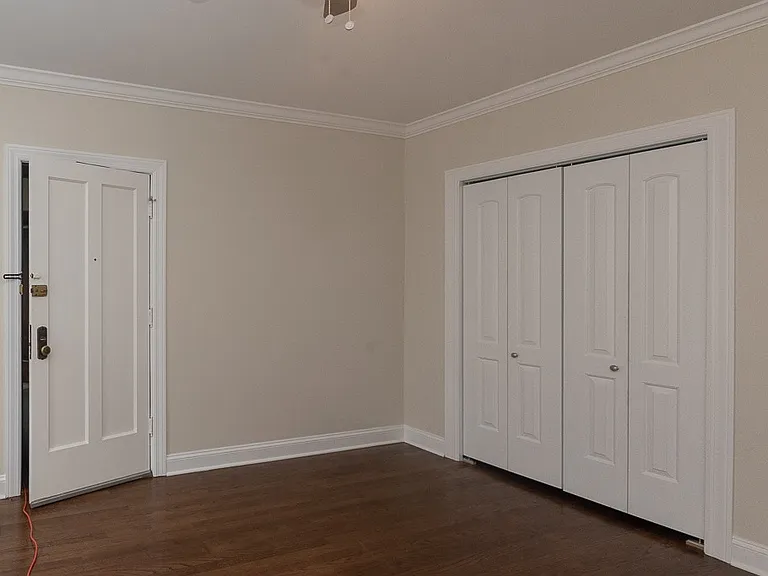 3817 N Greenview Ave #W4 — Photo 12