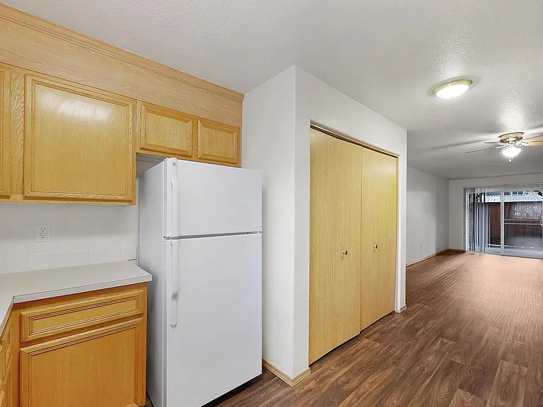Andrea Place Apartments — Photo 15