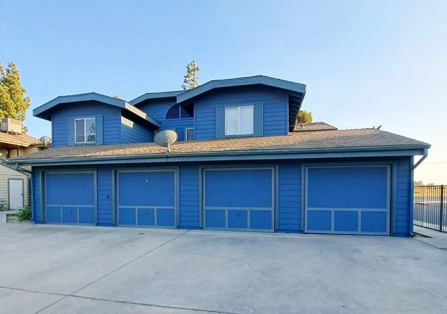 3302 W. Shields Ave — Photo 1