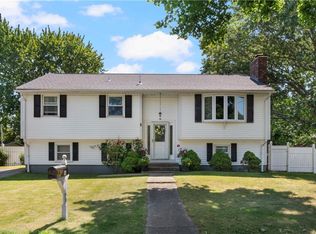 16 Tell St, Warwick, RI 02889
