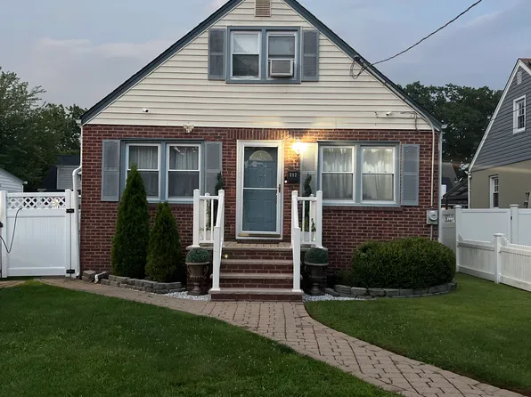 717 Sheridan Ave, Roselle, NJ 07203