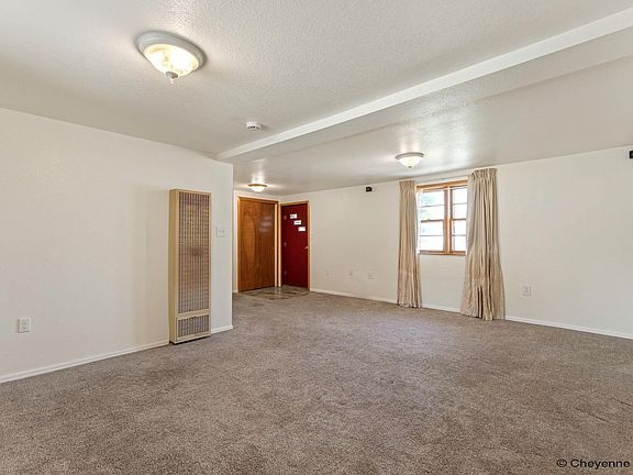 3rd image of 2101 Park Ave