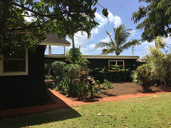 House connects to garage