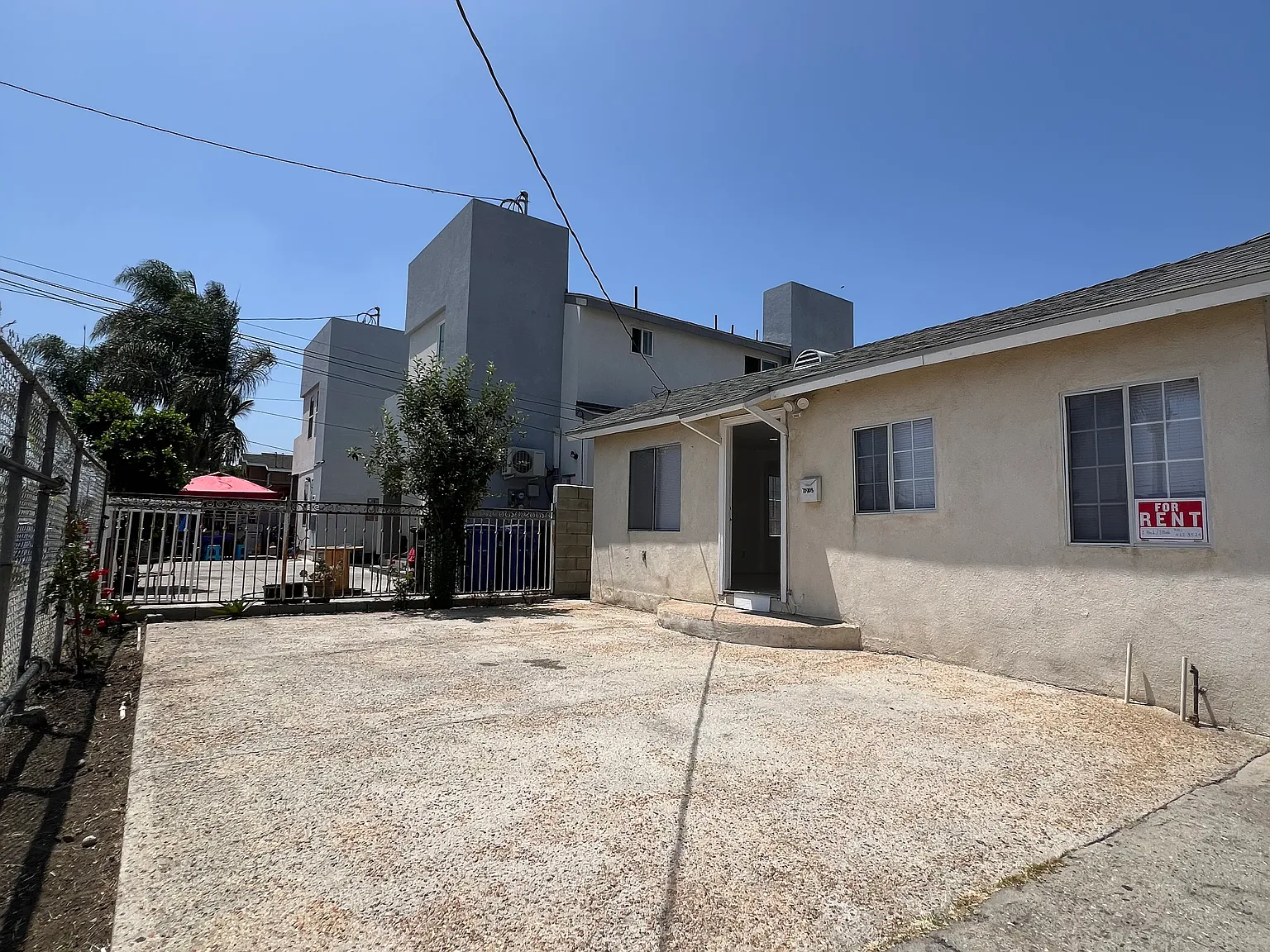 1 bed, 650 sqft, $2,000 — Photo 2